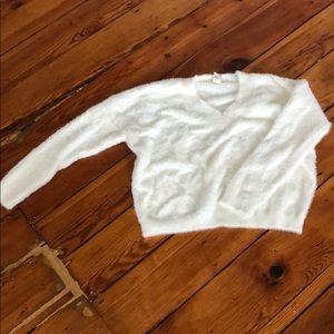 Fuzzy v-neck Sweater